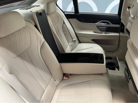 2018 BMW 7 Series - thumbnail 14