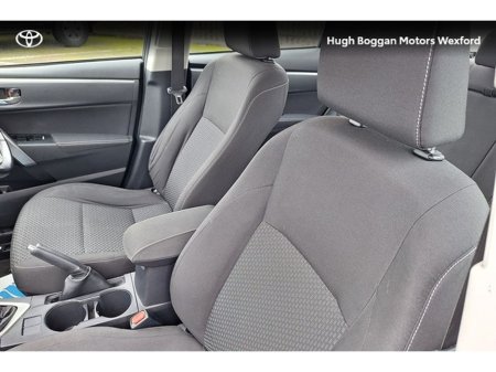 2017 Toyota Corolla - thumbnail 11