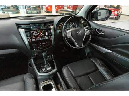 2021 Nissan Navara - thumbnail 23