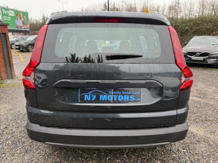 2023 Dacia Jogger ESSENTIAL TCE 7 SEATER €14,950 thumbnail