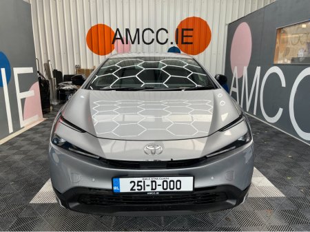 2025 Toyota Prius - photo 6