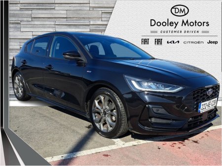 2022 Ford Focus - thumbnail 1