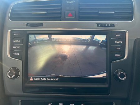 2016 Volkswagen Golf DBA-AUCJZ 1.2 Tsi Dsg Automatic €13,950 thumbnail