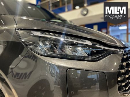 2026 Ford Tourneo Custom Ford Transit Custom Tourneo L2 320 8 Seater Limited PHEV thumbnail