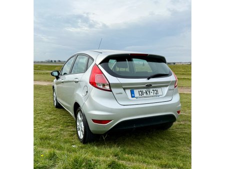 2013 Ford Fiesta ZETEC 1.5 75PS M5 4DR MCA €4,250