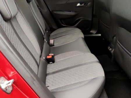 2024 Peugeot 2008 1.2 Puretech 100bhp Allure €27,950 thumbnail