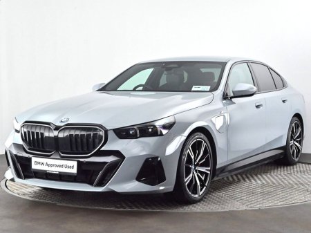 2024 BMW 5 Series - thumbnail 23