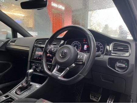 2018 Volkswagen Golf - thumbnail 9