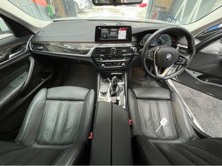 2018 BMW 5 Series - thumbnail 24