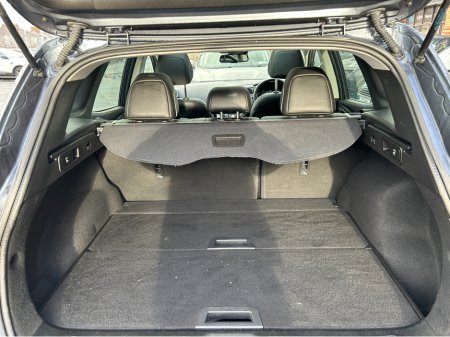 2017 Renault Kadjar AUTOMATIC///ONLY 99000KLMS//I OWNER IRISH CAR///NCT 2027///TAX 190E///TOP OF THE RANGE SIGNATURE MODEL///PAN ROOF///SAT NAV//REVERSE CAMER///STUNNING CAR €14,950 thumbnail