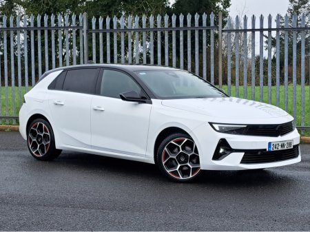 2024 Opel Astra - view 2