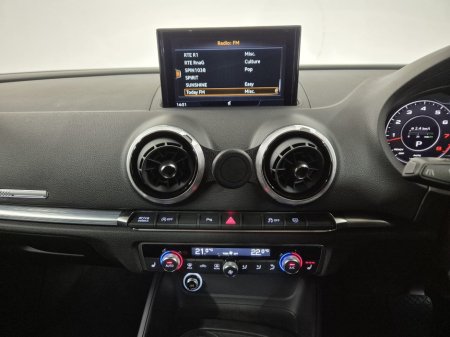 2019 Audi A3 SPORT LUXURY PACK**1.4 TFSI AUTO**FULL LEATHER**FULL ELECTRIC HEATED SEATS**FACELIFT SPORT MODEL**APPLE AND ANDROID CARPLAY**DIGITAL DASH**IRISH MAPS**KEYLESS ENTRY**WARRANTY AVAILABLE**FINANCE €21,949 thumbnail