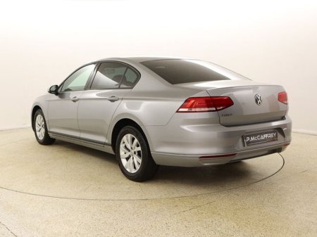 2018 Volkswagen Passat - photo 5