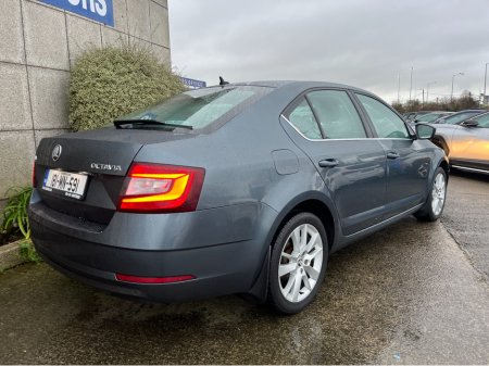 2018 Skoda Octavia STYLE 1.0 PETROL //HIGH SPEC//SAT NAV//REVERSE CAMERA// €13,950