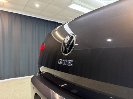 2022 Volkswagen Passat GTE S-A DSG €25,450 thumbnail