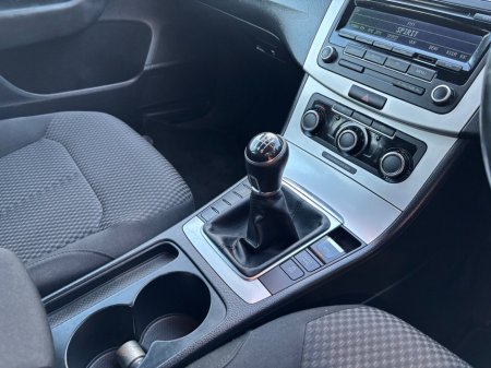 2013 Volkswagen Passat 1.6 TDI TRENDLINE BLUEMOTION TECH VAR €4,250 thumbnail