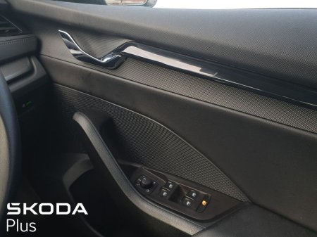 2024 Skoda Octavia Ambition 2.0TDi 150HP - Tiny Mileage 2 Year Warranty €33,995 thumbnail