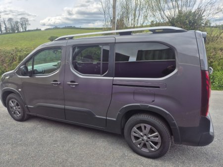 2022 Peugeot Rifter - photo 6