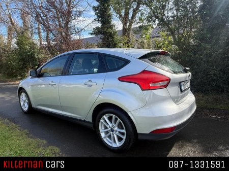 2015 Ford Focus - thumbnail 6