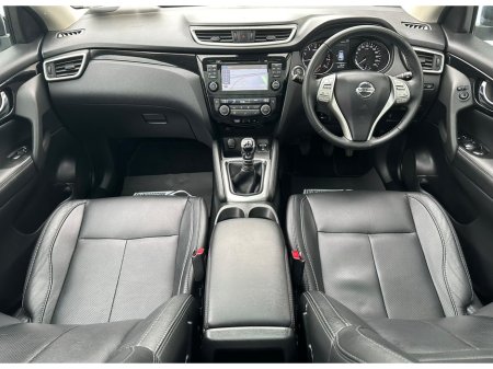 2017 Nissan Qashqai - thumbnail 15