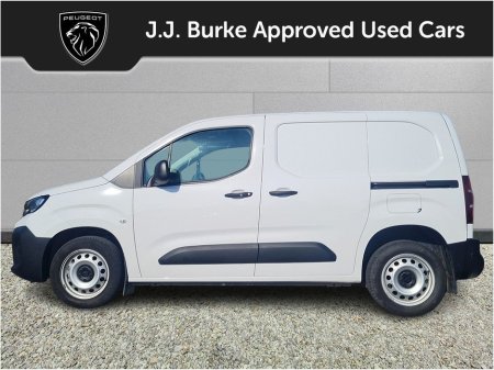 2024 Peugeot Partner PARTNER PRO PLUS 1.5 HDI 100 1 €22,950