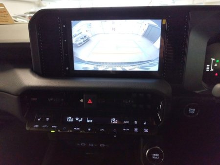 2025 Toyota Landcruiser TWO SEAT COMMERCIAL (N1) €68,995 thumbnail