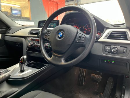 2016 BMW 3 Series - thumbnail 10