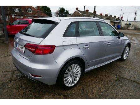 2018 Audi A3 - thumbnail 9