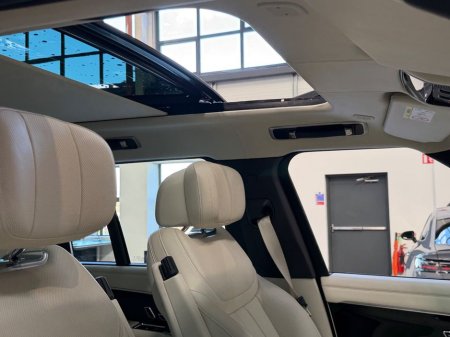 2025 Land Rover Range Rover - thumbnail 15