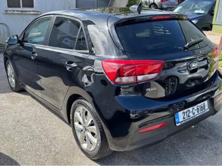 2021 Kia Rio - thumbnail 8