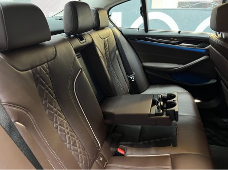 2020 BMW 5 Series €32950 2020 BMW 530E LUXURY EDITION JOY+ 2.0 AUTOMATIC / CRUISE CONTROL / 360° PARKING CAMERA / ELECTRIC MEMORY & HEATED SEATS / HEATED REAR SEATS / AMBIENT LIGHTS €32,950 thumbnail