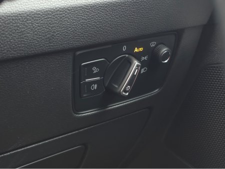 2018 Volkswagen Arteon 2.0 TSI R LINE EDITION 4 MOTION 280BHP - VIRTUAL DASH- FULL LEATHER HEATED ELECTRIC SEATS - SAT NAV - CARPLAY ANDROIDAUTO - BLIND SPORT - 360 PARKING SENSORS  - SELF PARKING ASSIST - 360 CAMER €27,950 thumbnail