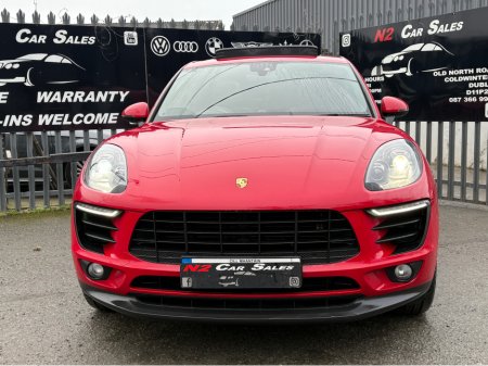 2017 Porsche Macan - view 2