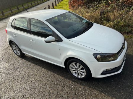2016 Volkswagen Polo TRENDLINE 1.0 60HP MANUAL 5SPEED 5DR €9,950 thumbnail