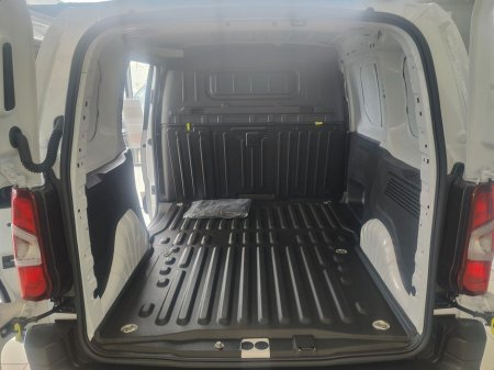 2024 Citroen Berlingo LX PLUS From €94 Per Week €21,764 thumbnail