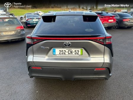 2025 Toyota bZ4X bZ4X Sport FWD €39,950 thumbnail