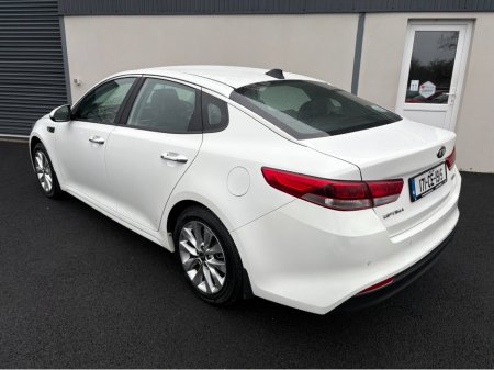 2017 Kia Optima EX 1.7 CRDI €9,950 thumbnail
