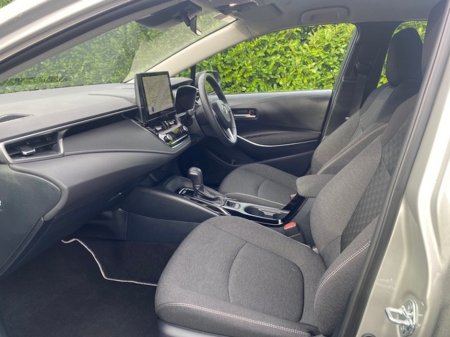 2025 Toyota Corolla - thumbnail 6