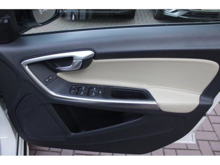 2016 Volvo V60 CROSS COUNTRY - thumbnail 10