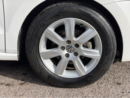 2011 Volkswagen Polo - thumbnail 10