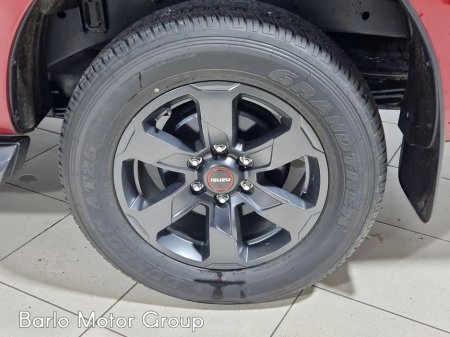 2026 Isuzu D-MAX LSE thumbnail