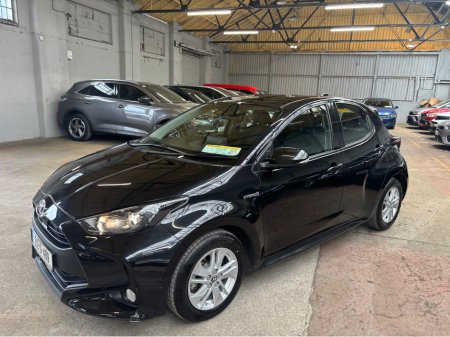 2021 Toyota Yaris - thumbnail 2