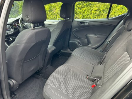 2018 Opel Astra - thumbnail 21