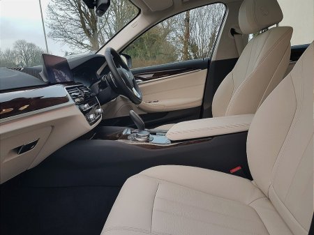 2019 BMW 5 Series 520d SE Auto €29,995 thumbnail