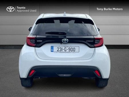 2023 Toyota Yaris - thumbnail 6