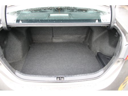 2017 Toyota Corolla - thumbnail 13