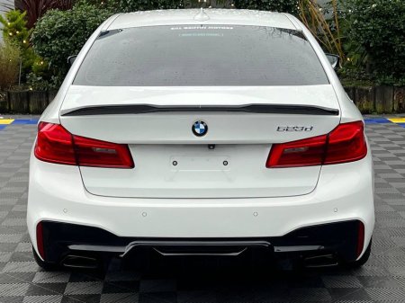 2018 BMW 5 Series 523d M-SPORT COMPETITION 2.0 AUTO // POWERED HALF ALCANTARA M-SPORT SEATS // 360 PARKING CAMERA // DIGITAL CLUSTER €28,900 thumbnail