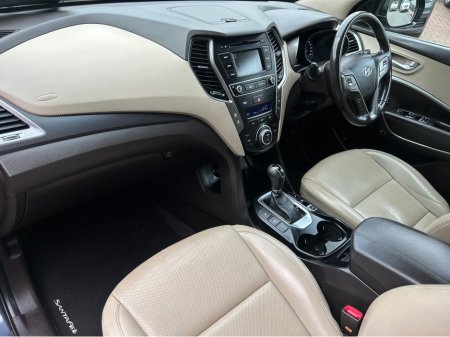 2018 Hyundai Santa Fe - thumbnail 22