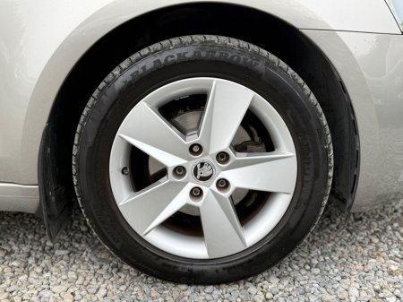 2017 Skoda Octavia - thumbnail 9