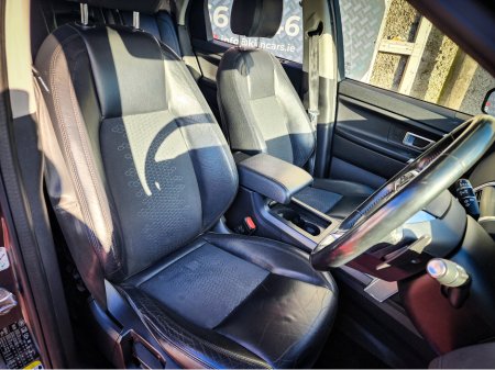 2017 Land Rover Discovery Sport 2.0 TD4 SE TEC TECH 180PS 7SEATS AUTO €14,950 thumbnail